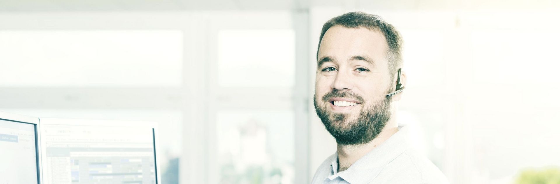 CI Universe, Employee